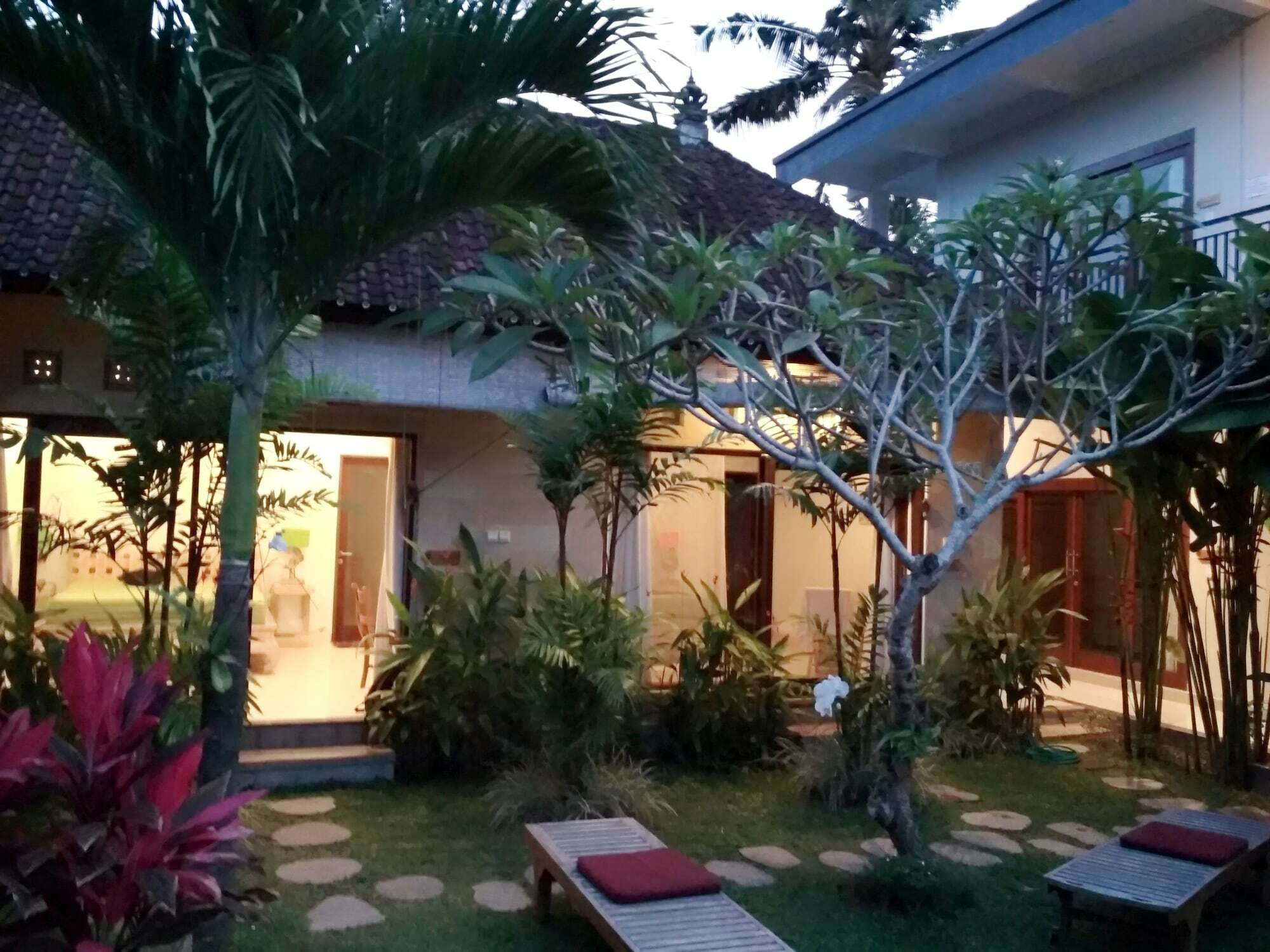 Uma Loka Villa By Shm Убуд Экстерьер фото